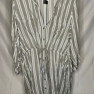 Time and Tru Gray Striped Long Sleeve Dress